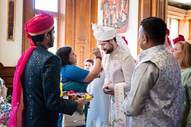Kanyadaan, wedding ceremony at Manor By The Lake, photography by Blooming Photography